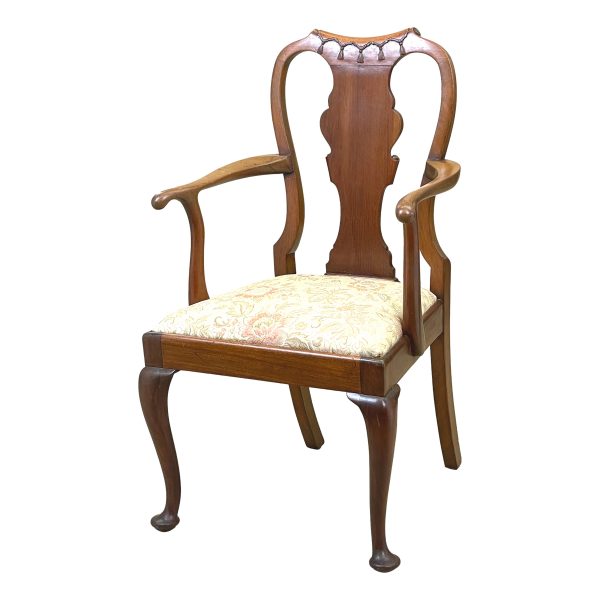 Queen Anne Style Walnut Childs Chair