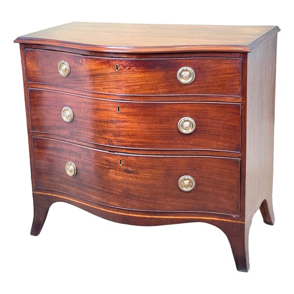 Georgian Mahogany Serpentine Chest Of Drawers