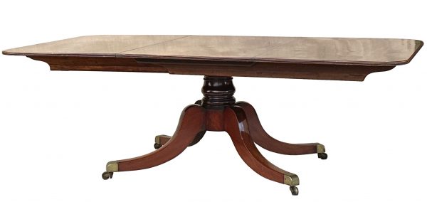 Georgian Mahogany Extending Breakfast Table