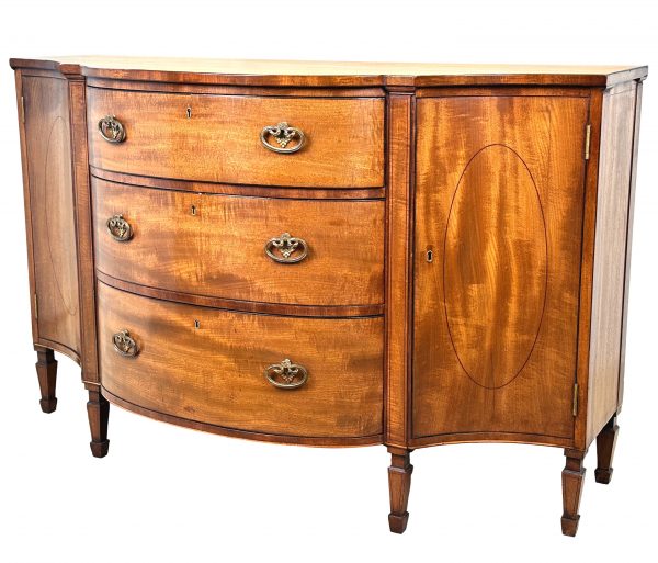 Georgian 18th Century Serpentine Side Cabinet Commode