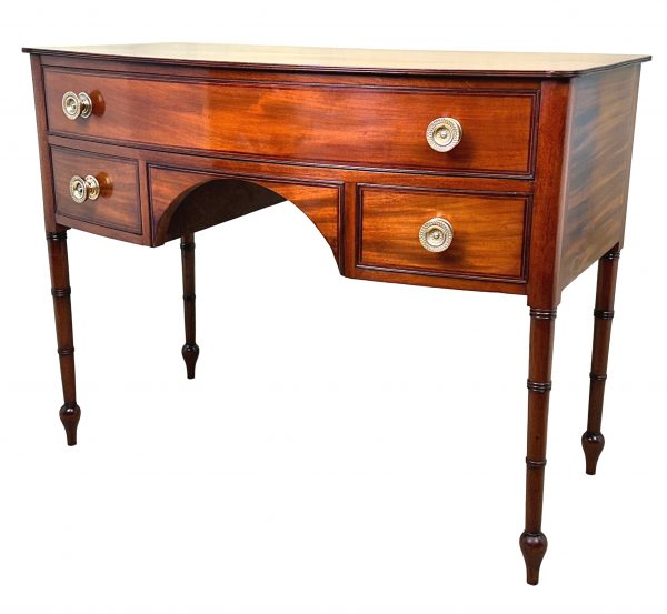 Early 19th Century Mahogany Bowfront Dressing Table
