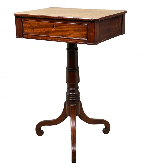 Georgian Mahogany Rectangular Lamp Table